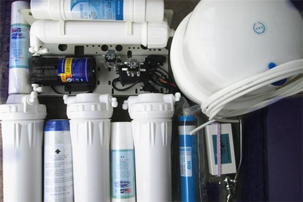 家用净水器如何选择 家用净水器品牌排名前十名